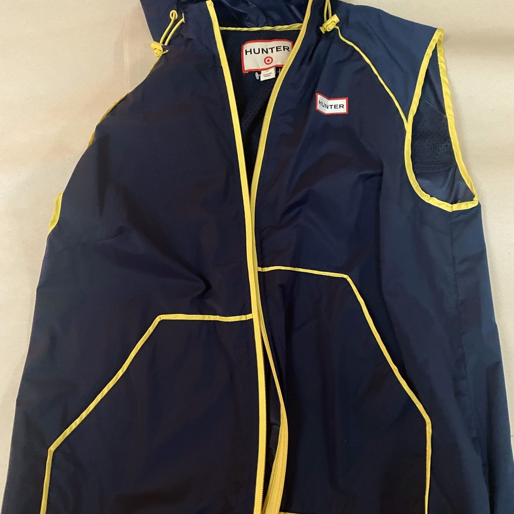 RARE vest lightweight martial navy and yellow